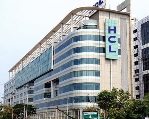 HCLTech Hiring Freshers 