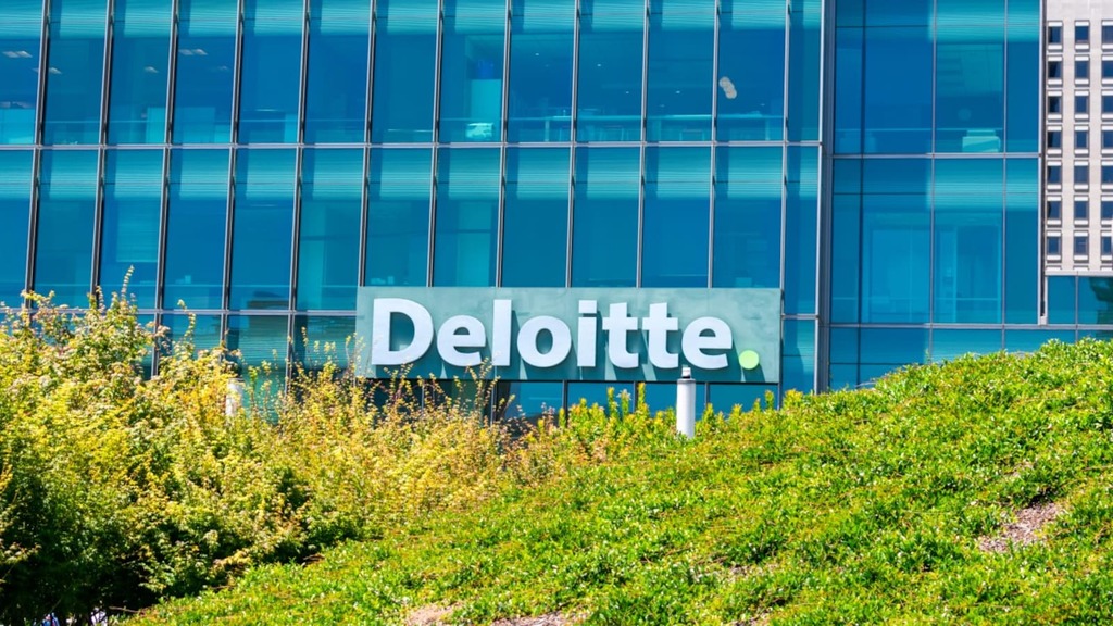 Deloitte Hiring Senior Sales Executive Job| Apply Right Now