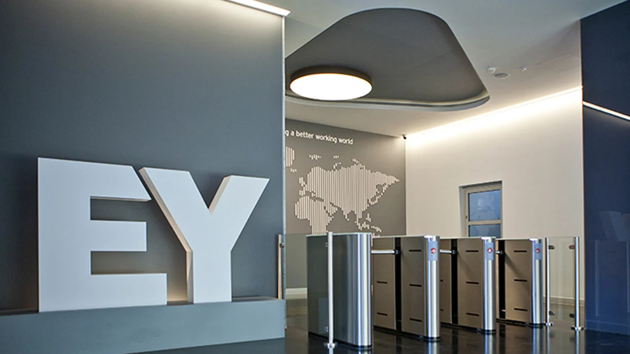 EY is hiring Associate TAX National 2025 | Best Opportunity